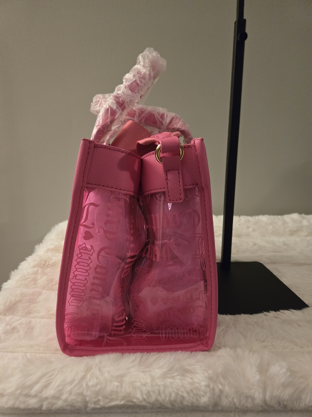 Juicy Couture Heart Pink Beachin' Tote - Picture 4 of 7